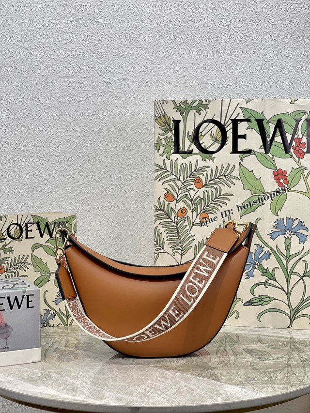 Loewe專櫃同步2022最新款Luna半月形Hobo手袋 羅意威小號月亮包 型號10193 lyw1365